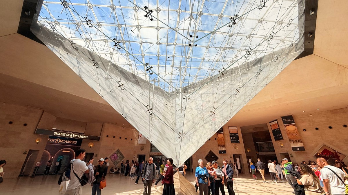 Louvre Museum
